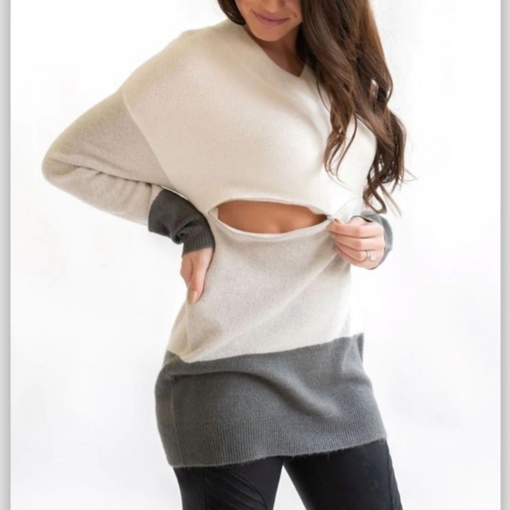 Nursing queen sweater with zips for nursing size Medium